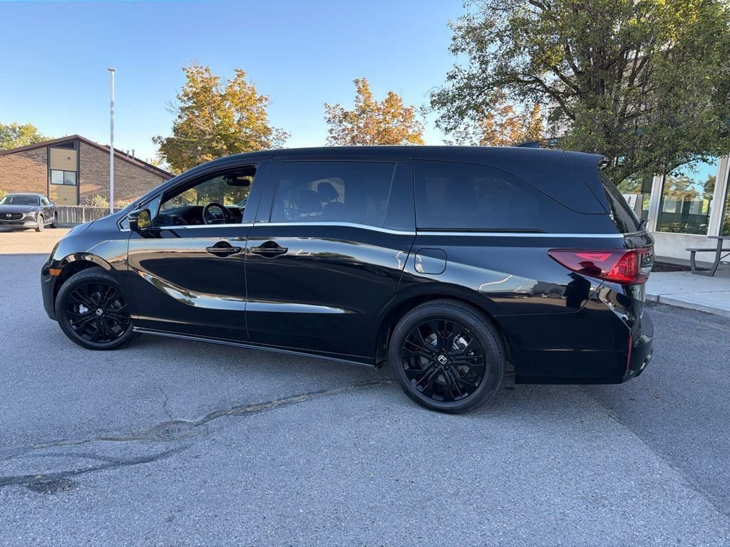 Certified Used 2025 Crystal Black Pearl Honda SPORT-L image 11