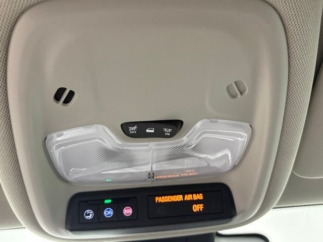 Used 2025 Black Buick Preferred image 34