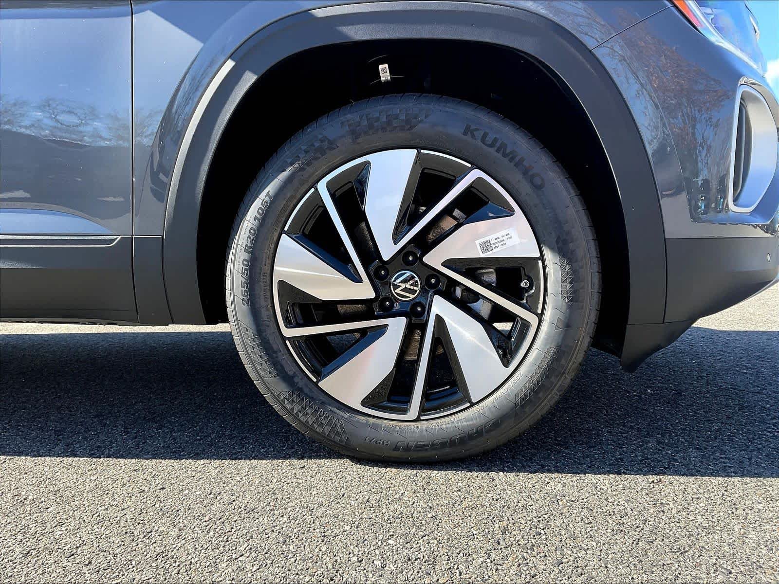 2026 Volkswagen Atlas SE w/Tech - Photo 8