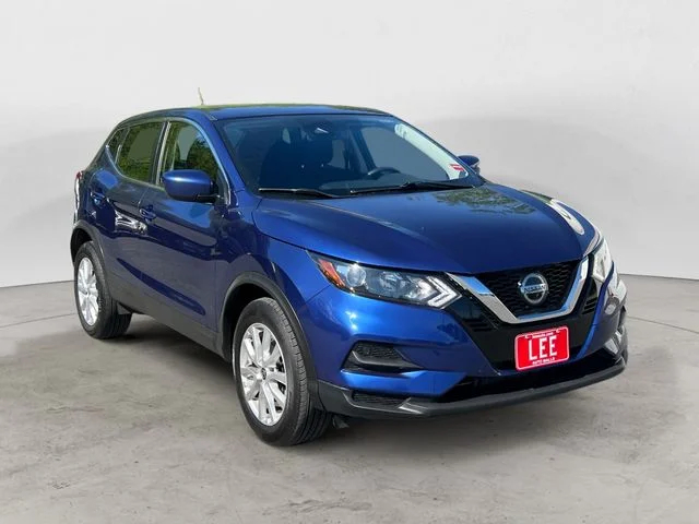 Used 2021 Blue Nissan S image 7