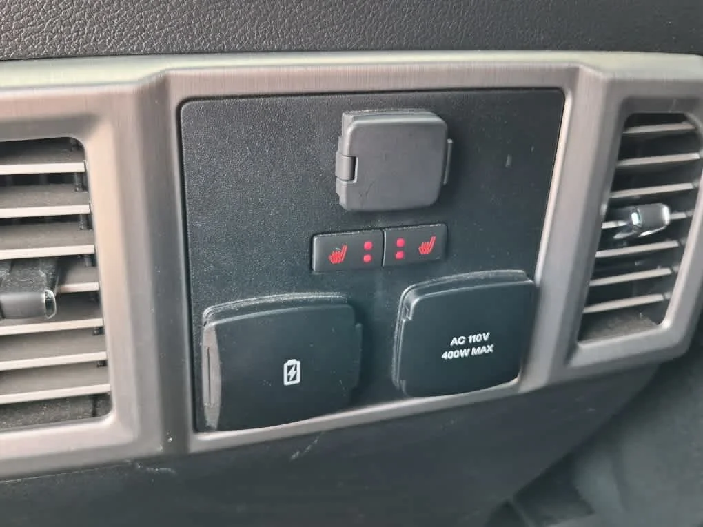 Used 2020 Agate Black Metallic Ford Platinum image 8