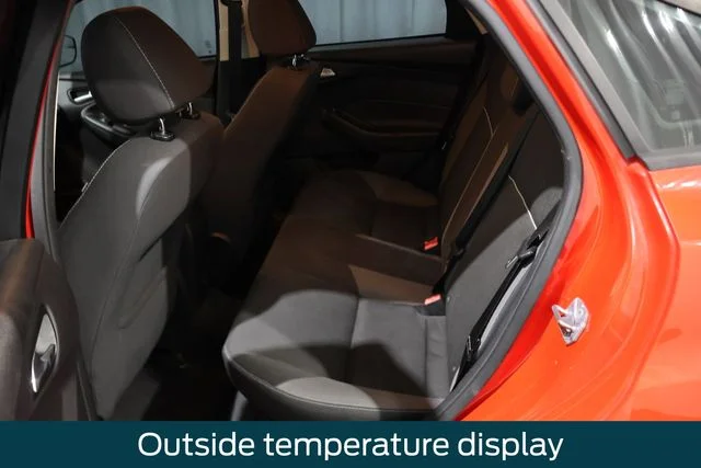 Used 2014 Race Red Ford SE image 11