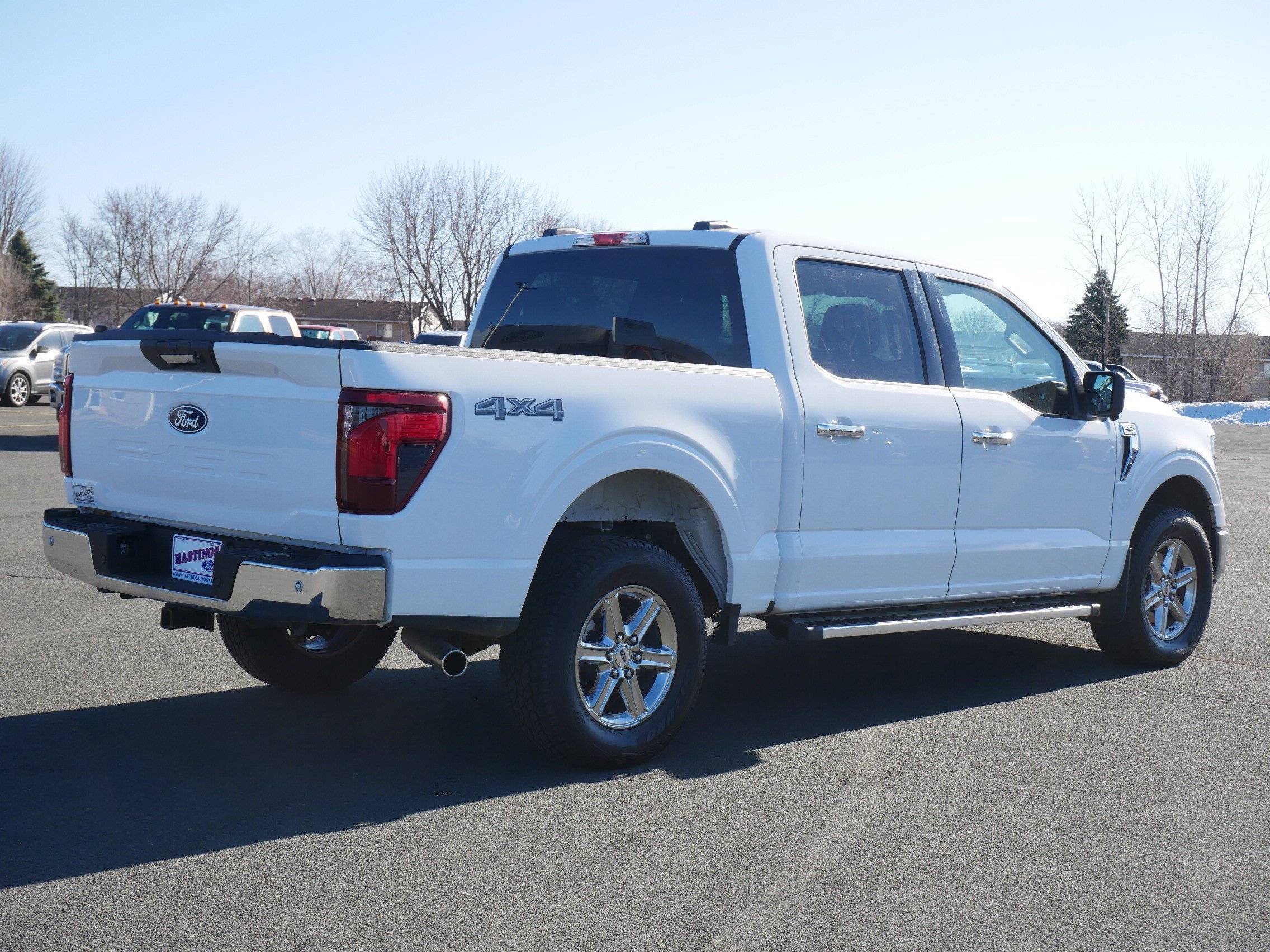 Used 2024 Oxford White Ford XLT image 5