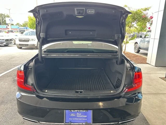 Used 2018 Black Volvo T6 Inscription image 25