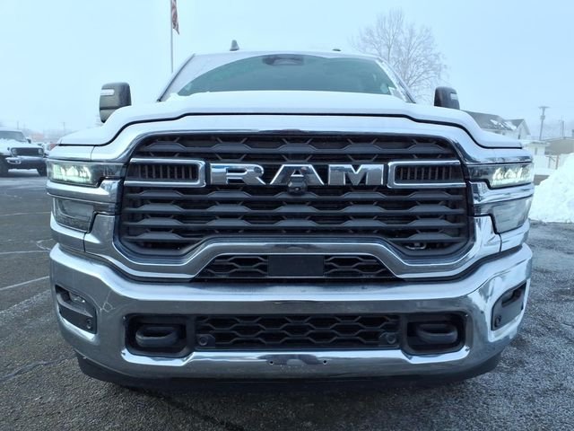 New 2026 Silver-Zynith Exterior Paint RAM Tradesman image 2