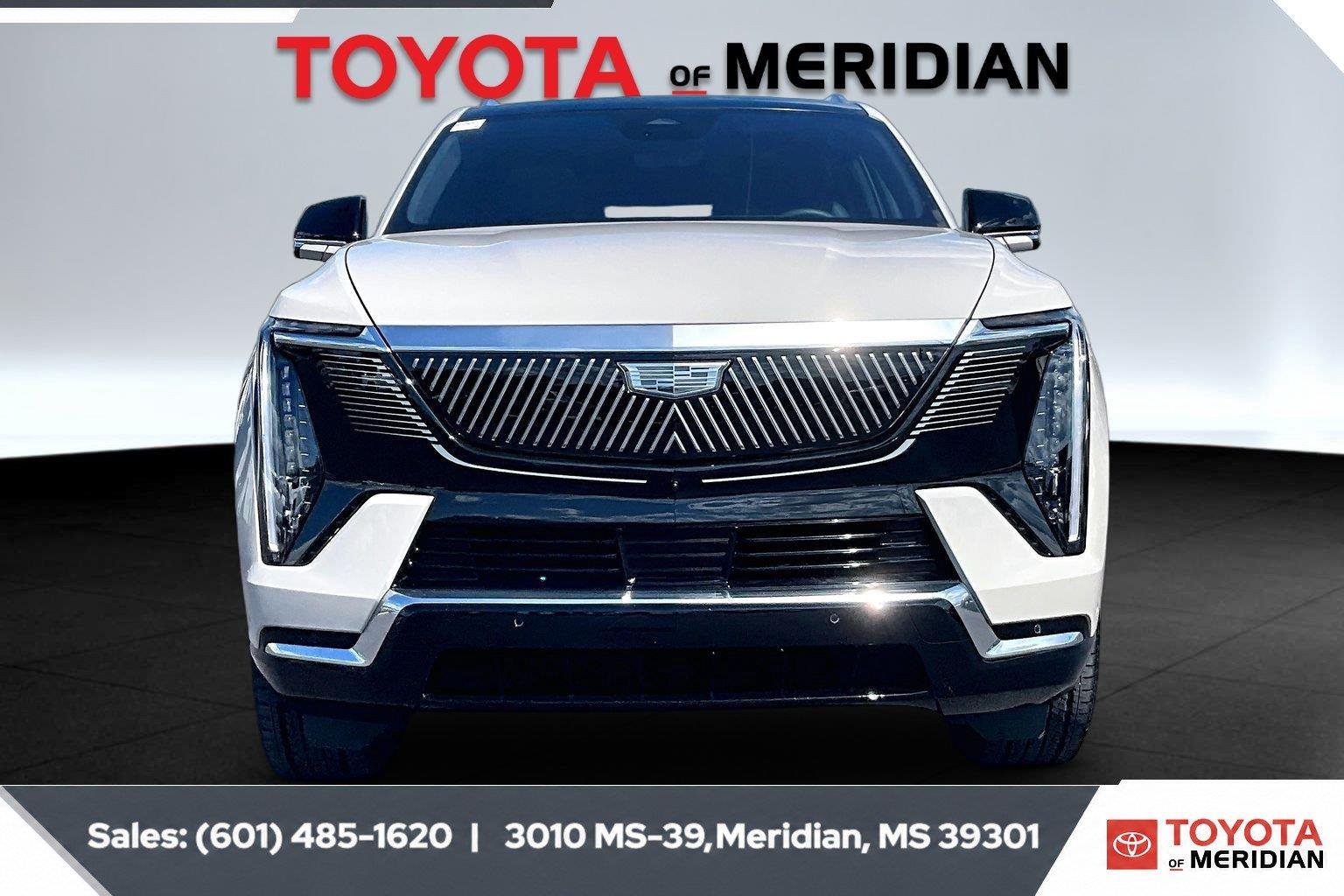 Used 2026 Sandstone Cadillac Luxury image 3
