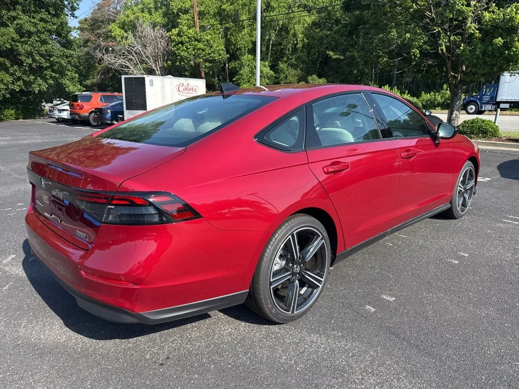 New 2026 Radiant Red Metallic Honda SE image 3