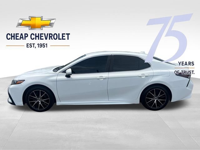 Used 2021 Toyota Camry SE Nightshade with VIN 4T1G11AK0MU584511 for sale in Flemingsburg, KY