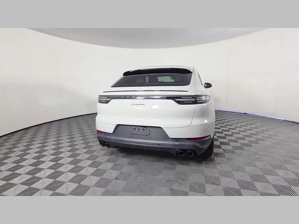 Used 2023 Chalk Porsche Platinum Edition image 38