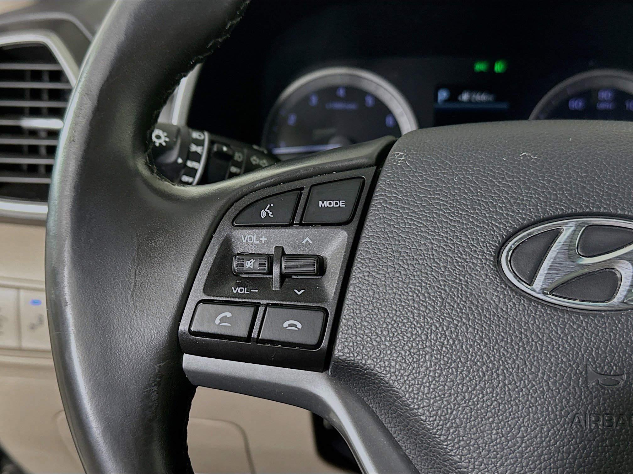 Used 2021 Black Noir Pearl Hyundai Ultimate image 16