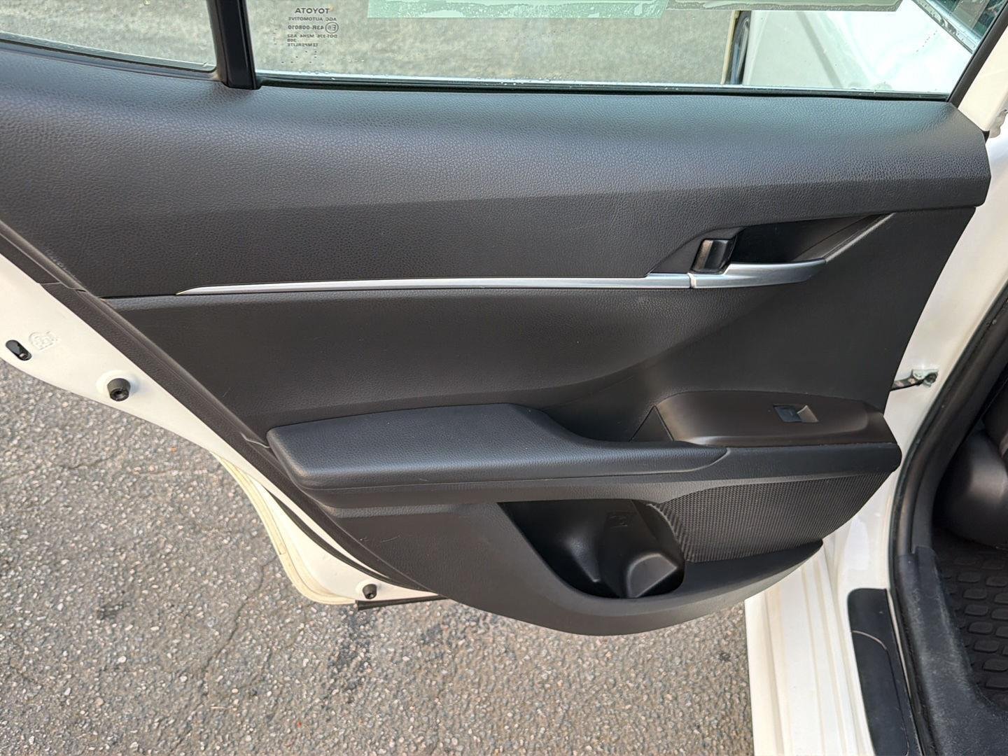 Certified Used 2023 Ice Cap Toyota SE image 17