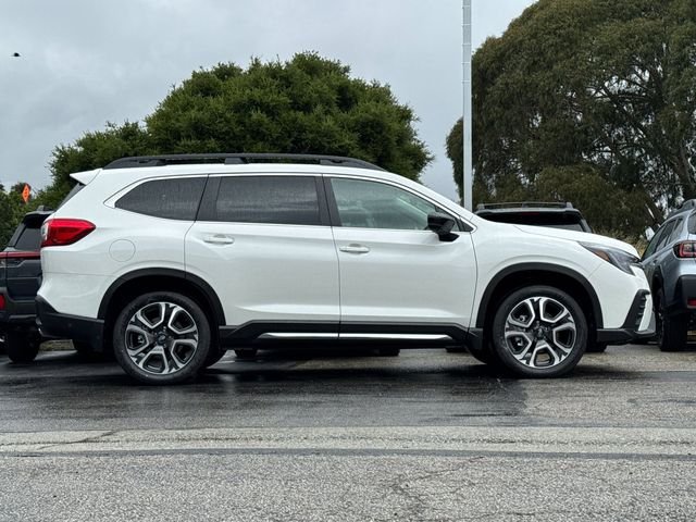 New 2026 CRYSTAL WHITE PEARL Subaru Limited 7-Passenger image 3