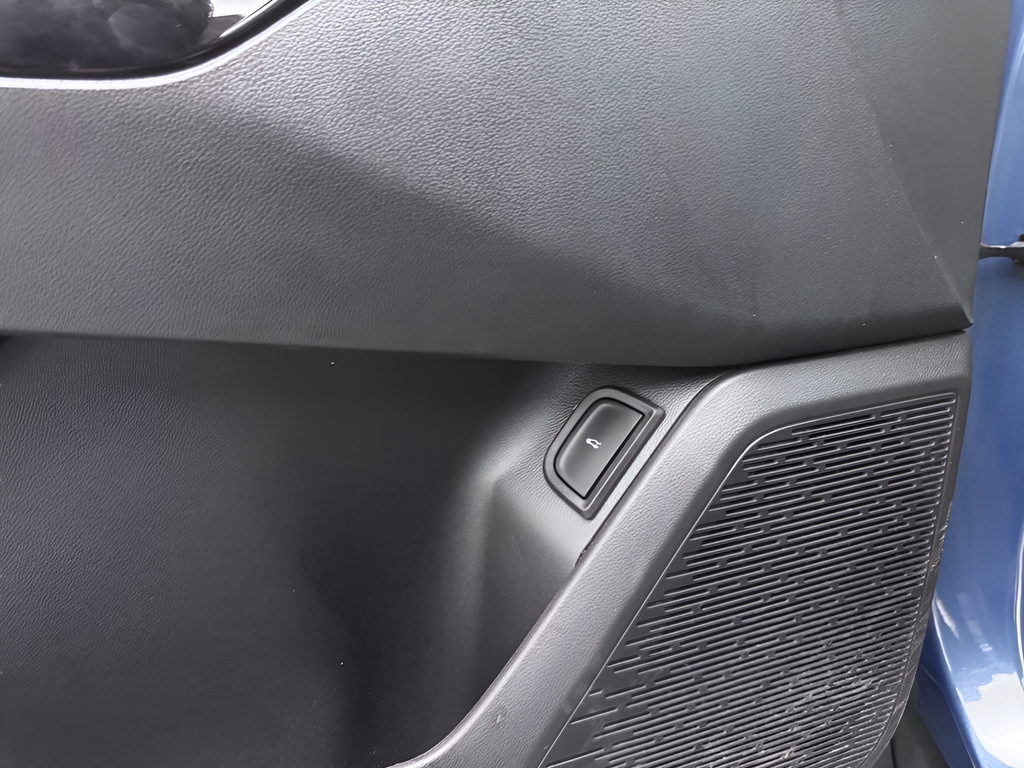 Used 2025 Lakeshore Blue Chevrolet LT image 25