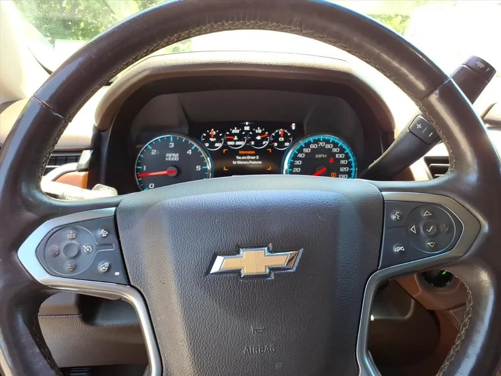 Used 2017 Red Chevrolet Premier image 21