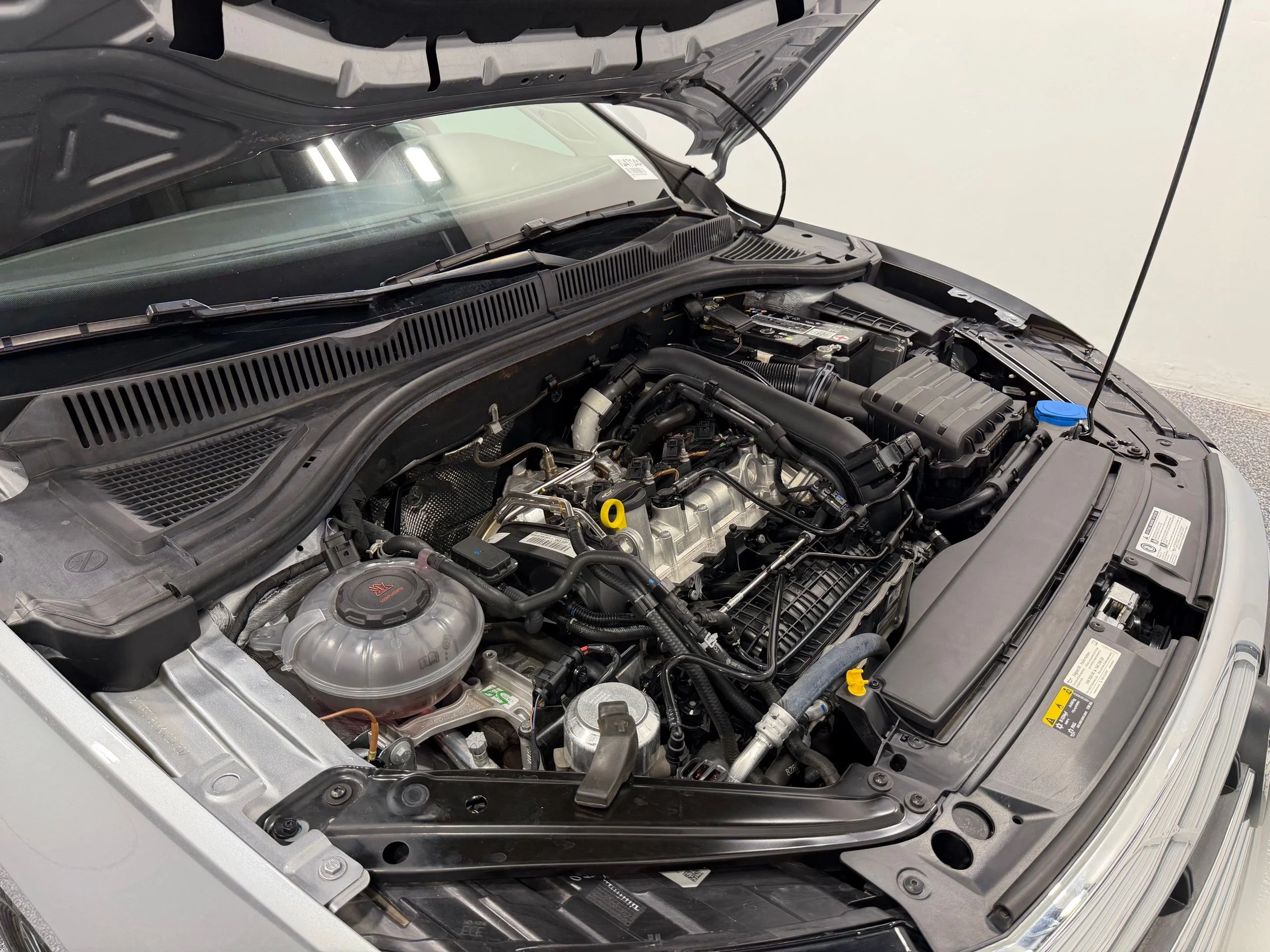 Used 2019 Silver Volkswagen SEL image 48