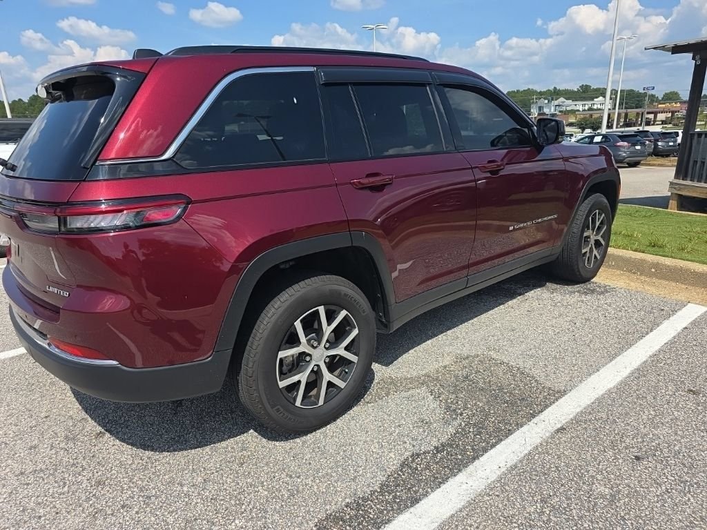 Used 2024 Red Jeep Limited image 11