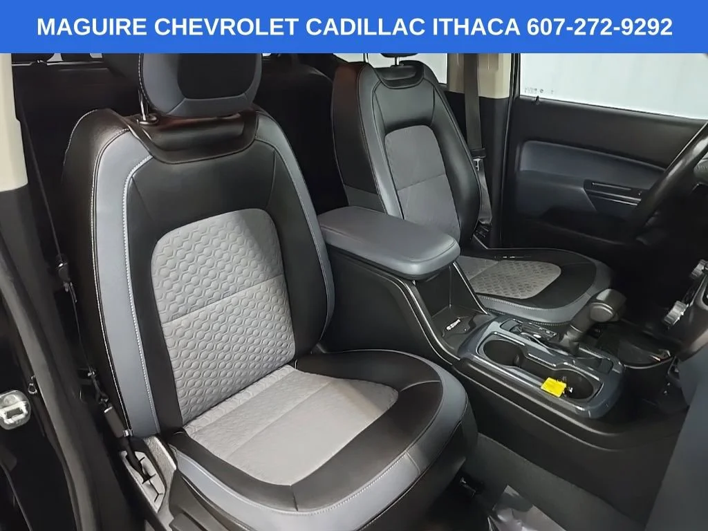 Used 2019 BLACK Chevrolet 4WD Z71 image 14