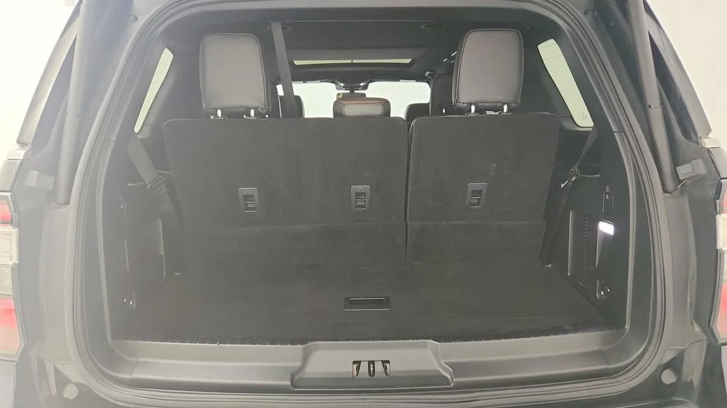 Used 2020 Black Ford King Ranch image 27
