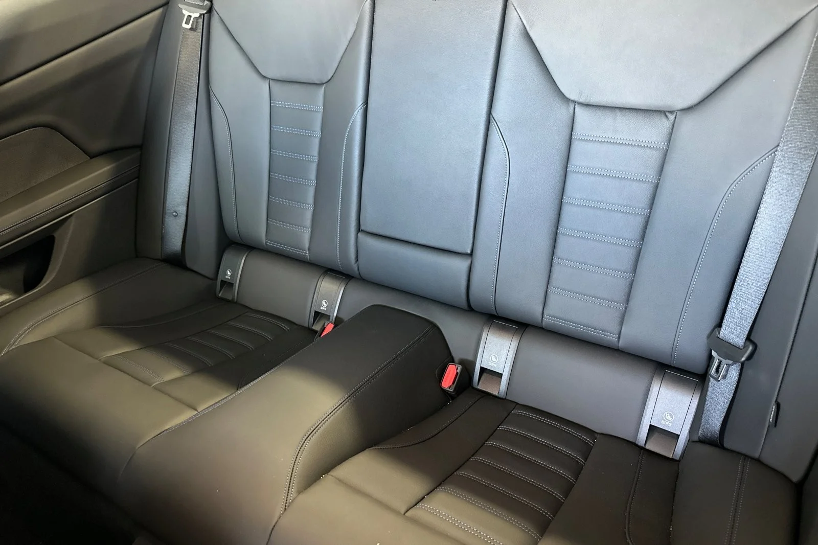 2026 BMW 4 Series M440i - Photo 11