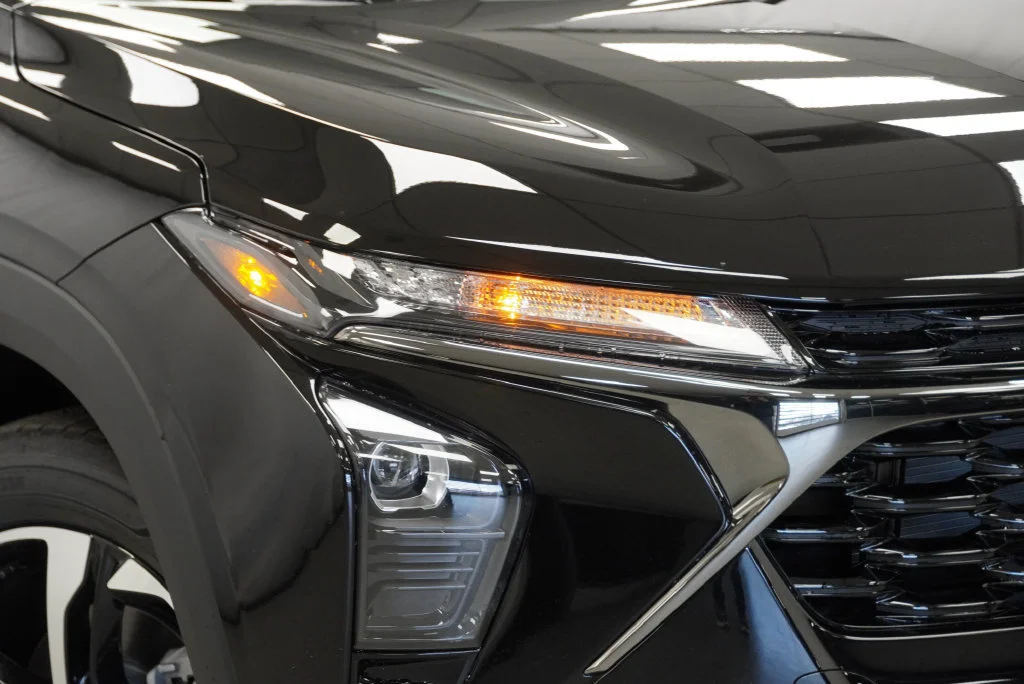 New 2026 Mosaic Black Metallic Chevrolet 1RS image 9