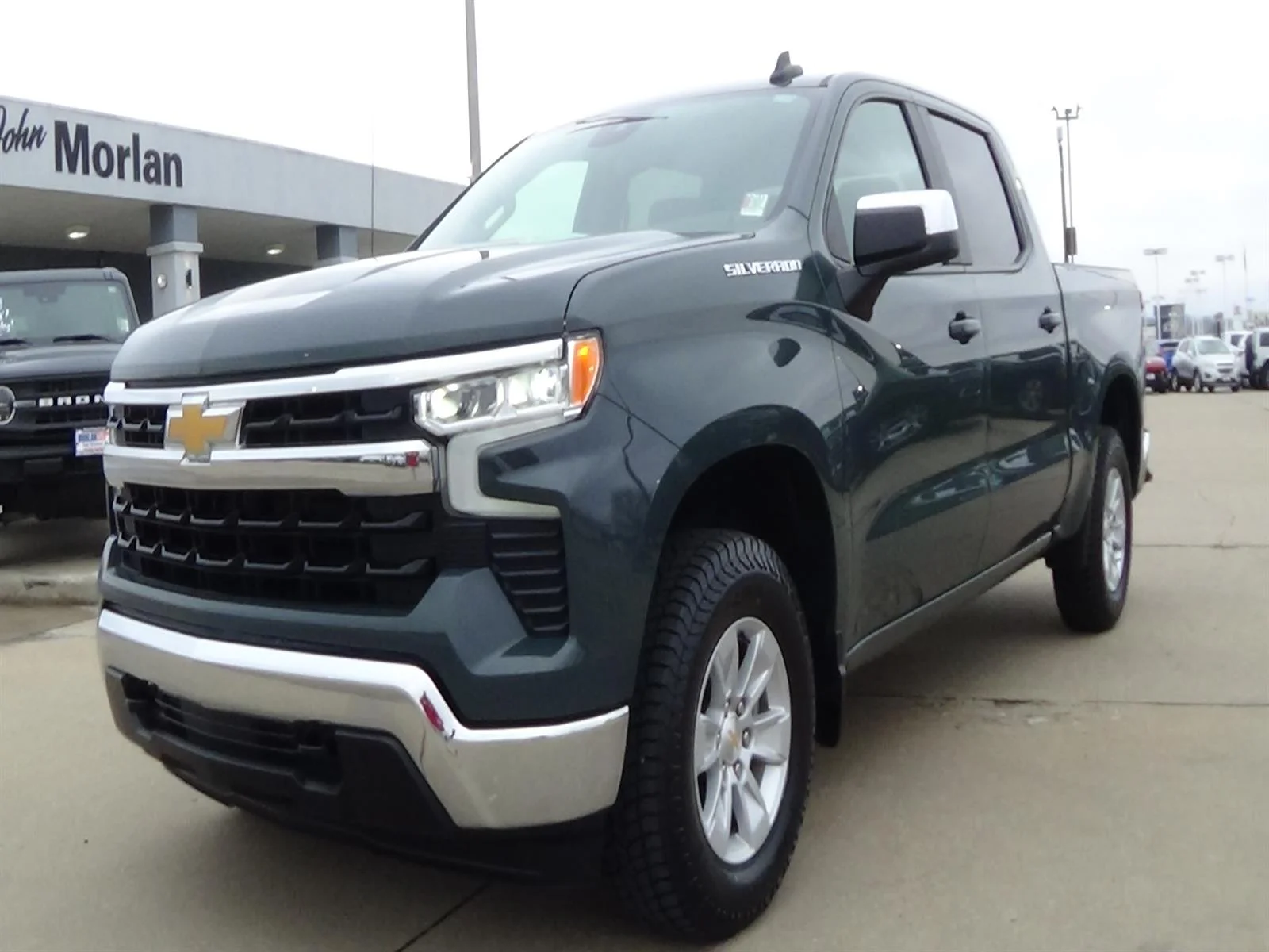 Certified Used 2025 Cypress Gray (gbd) Chevrolet LT image 2