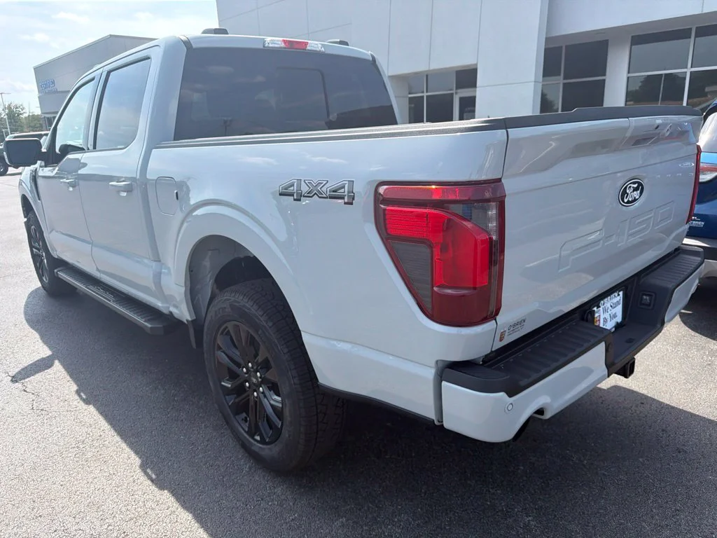 New 2026 Avalanche Ford XLT image 3