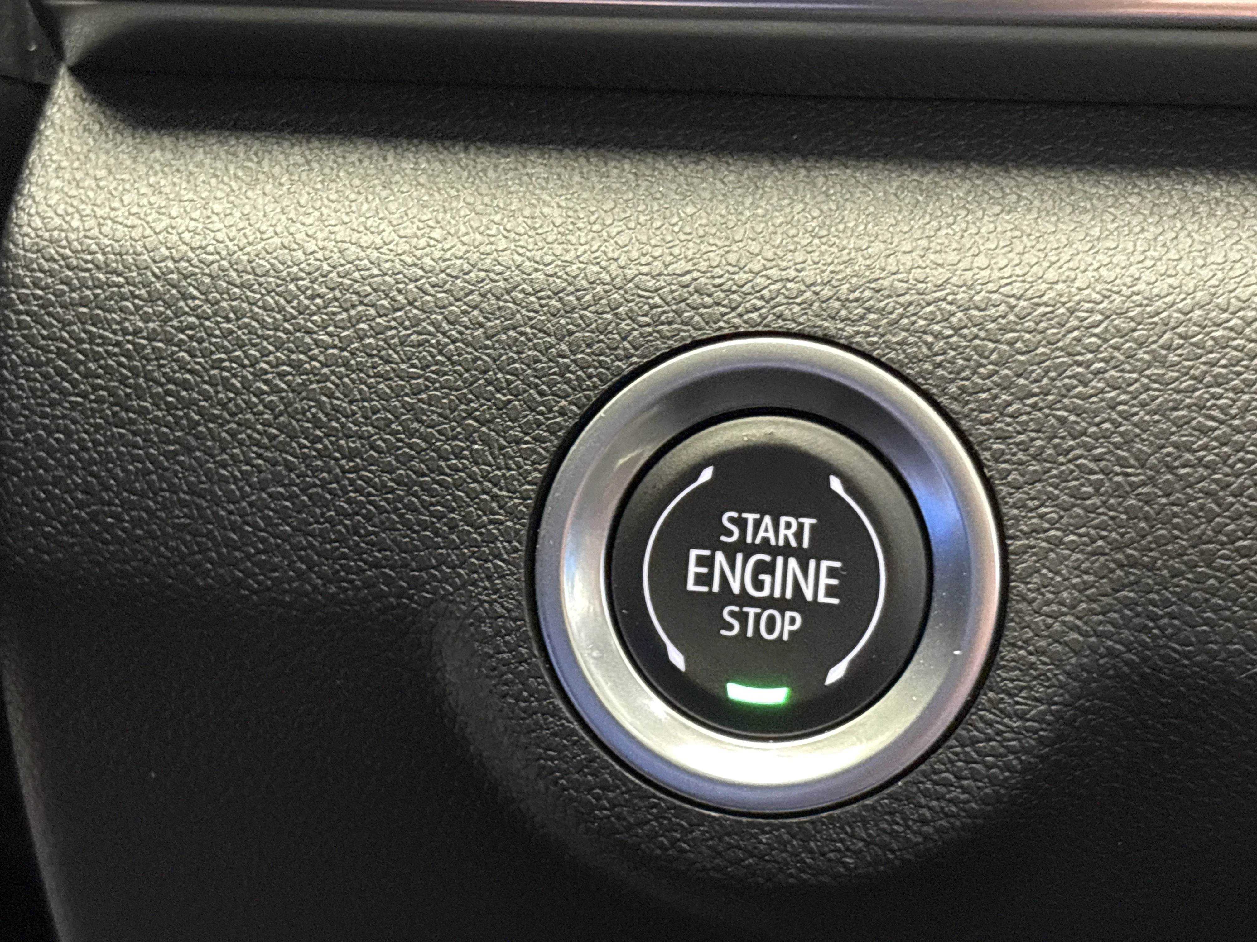Used 2025 Riverstone Metallic GMC AWD Elevation image 23