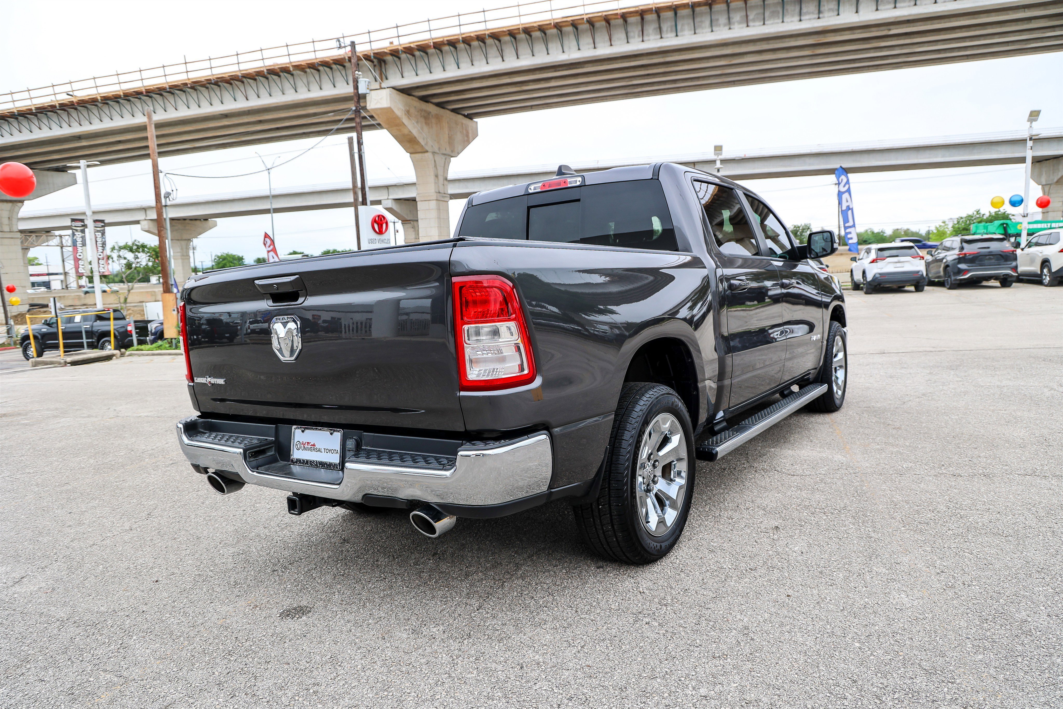 Used 2022 Granite Crystal Metallic Clearcoat Ram Lone Star image 6