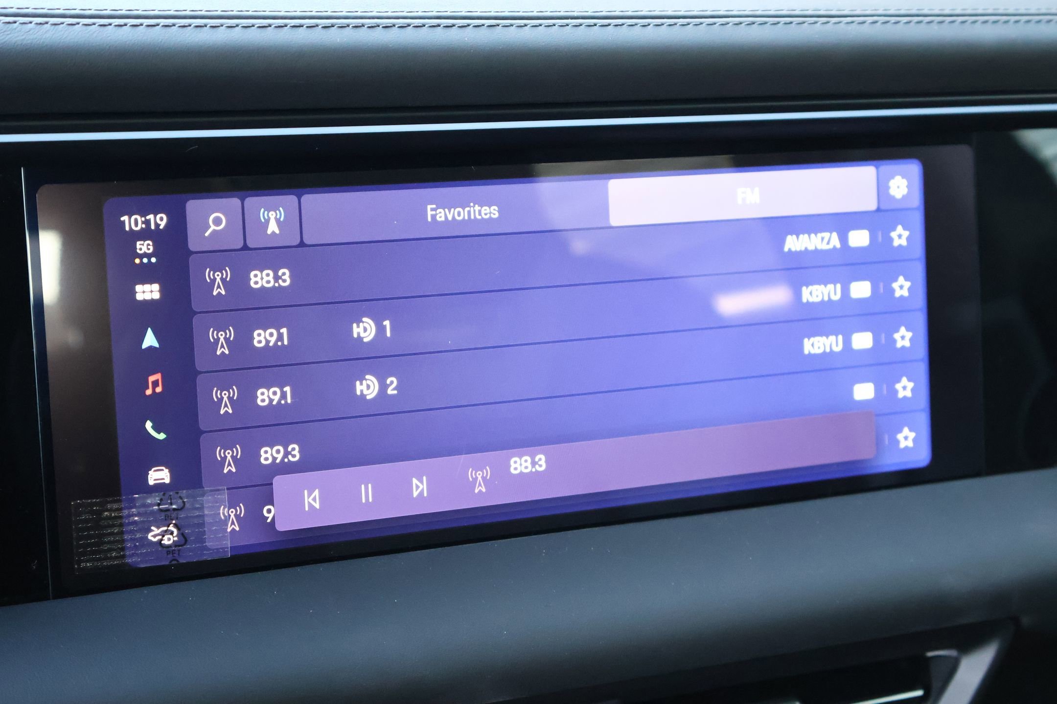 2026 Porsche Macan Turbo Electric - Photo 17