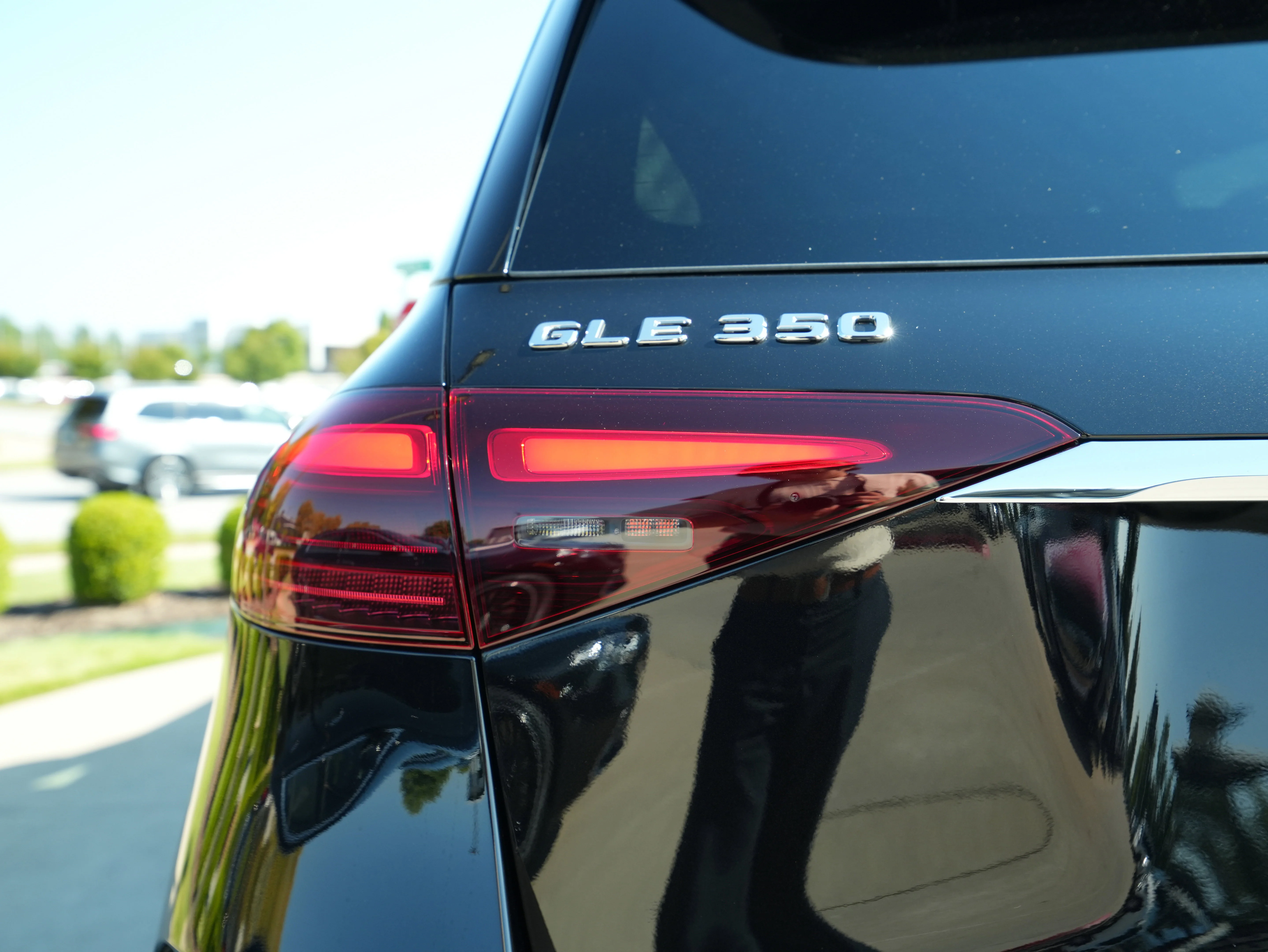 Certified Used 2026 Obsidian Black Metallic Mercedes-Benz GLE 350 image 14