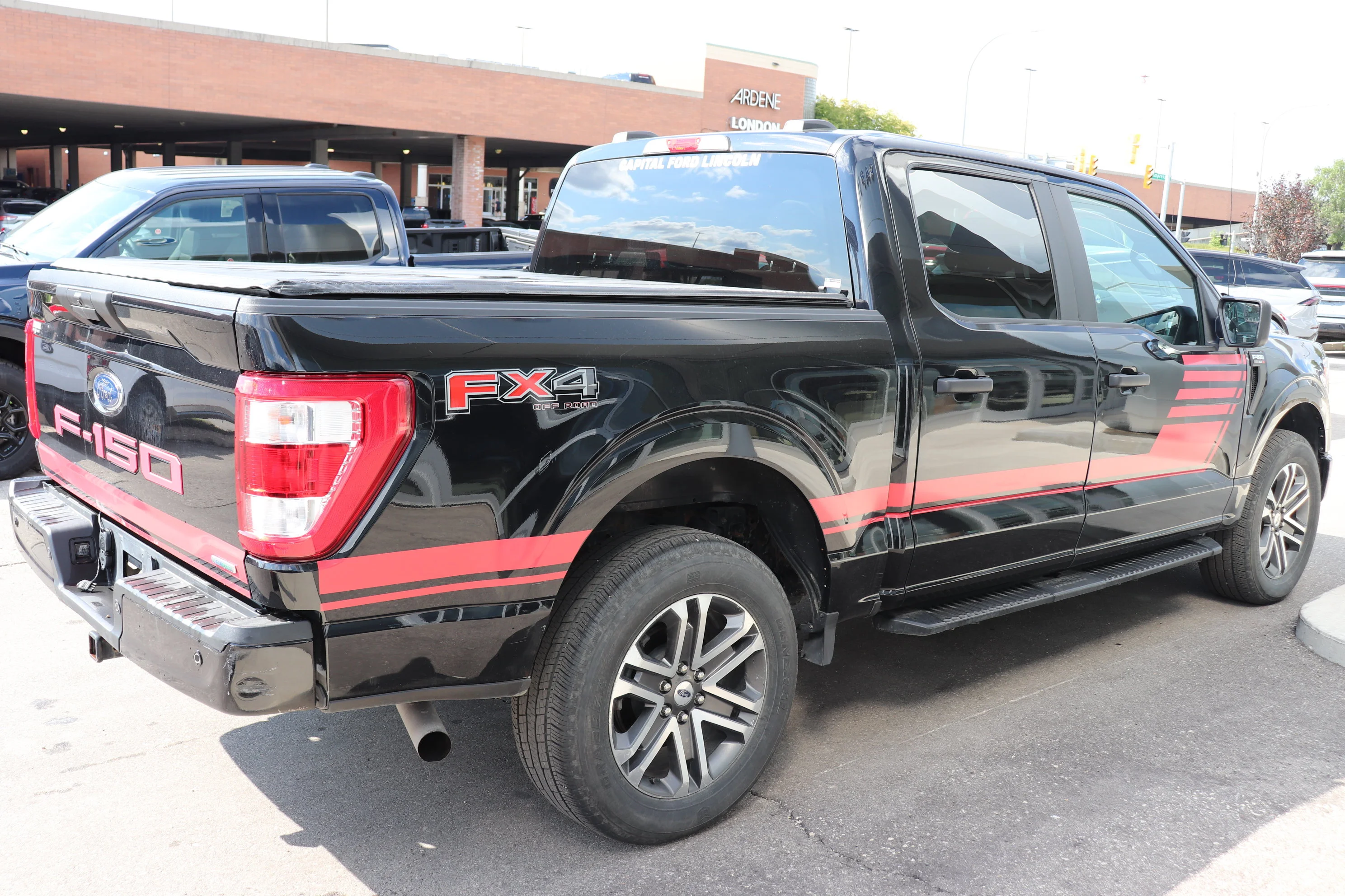 Used 2021 Black Ford XL 4WD SuperCrew 5.5