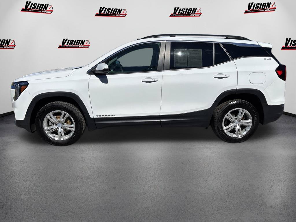 Used 2023 White GMC SLE image 8