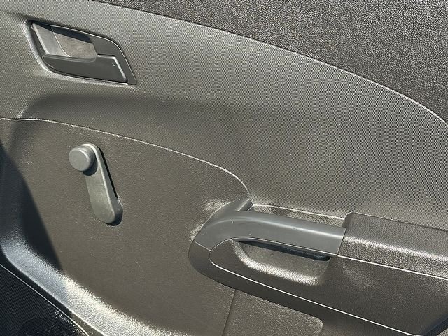 Used 2018 Blue Chevrolet LS image 13