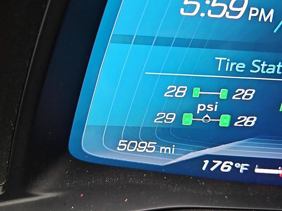 Used 2024 Arctic White Chevrolet 1LZ image 22