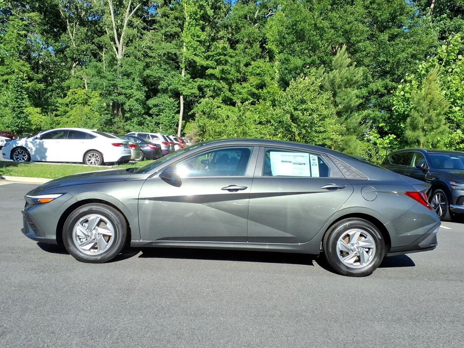 New 2026 Amazon Gray Hyundai SE image 8