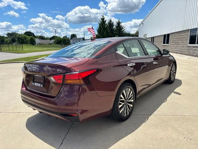 Used 2024 Garnet Pearl Nissan 2.5 SV image 7