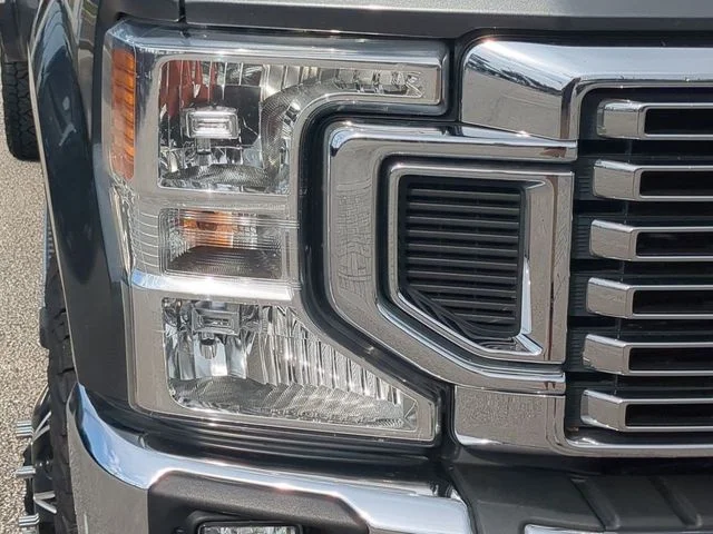 Certified Used 2020 Magnetic Metallic Ford Lariat image 10