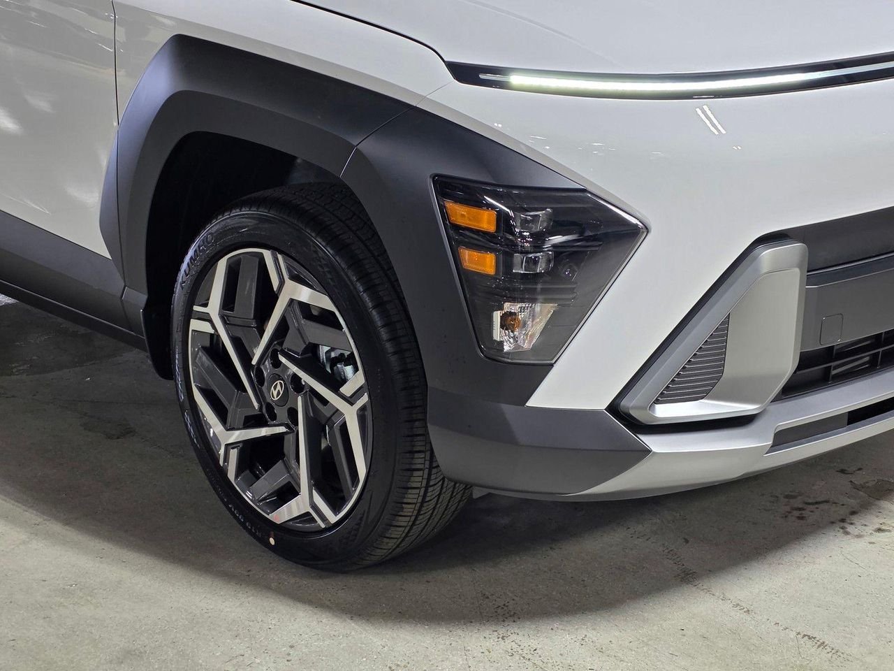 New 2026 Atlas White Hyundai SEL Premium AWD image 10