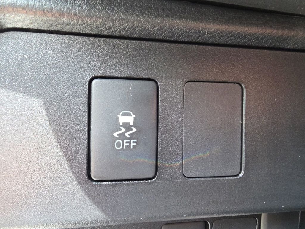 Used 2021 White Toyota SR5 image 24