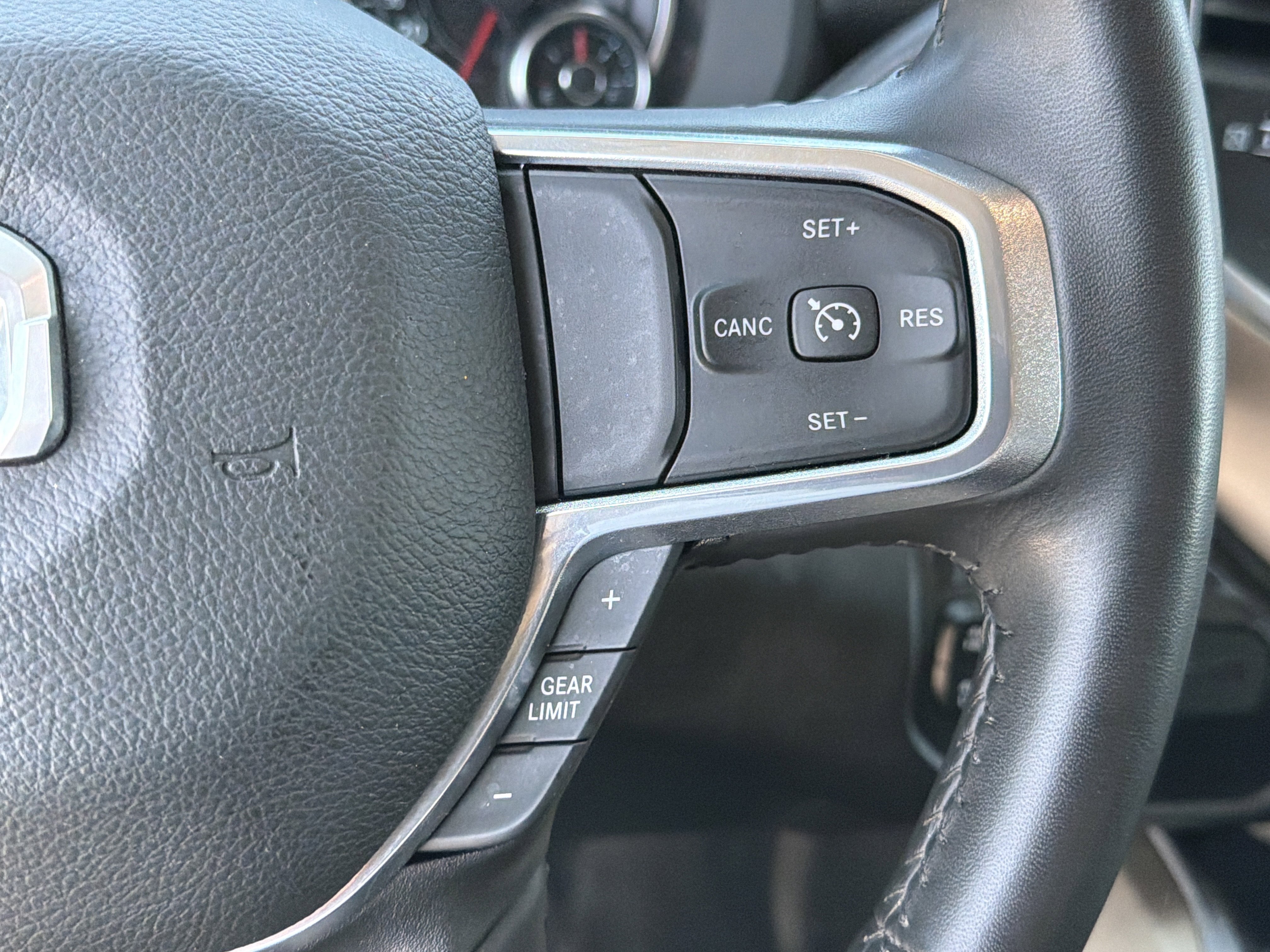 Used 2024 Granite Crystal Metallic Clearcoat Ram Laramie image 26