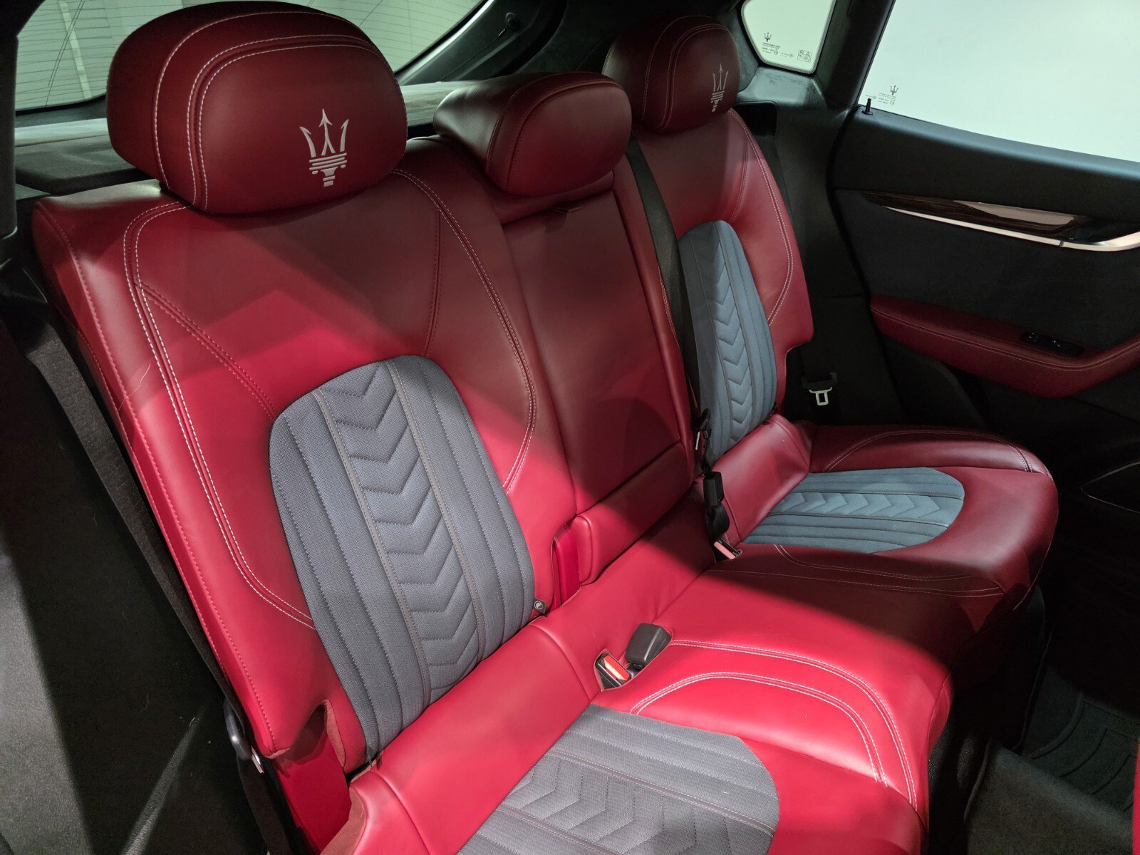 Used 2021 Bianco Maserati GranLusso 3.0L image 21