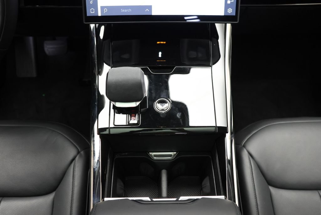 Used 2024 Borasco Gray Metallic Land Rover SE image 21
