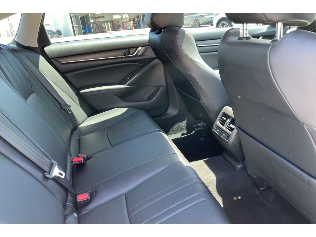 Used 2022 Sonic Gray Pearl Honda Touring image 16