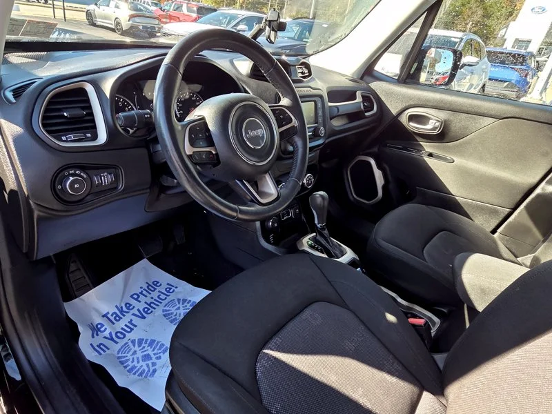 Used 2017 Black Jeep Latitude image 23