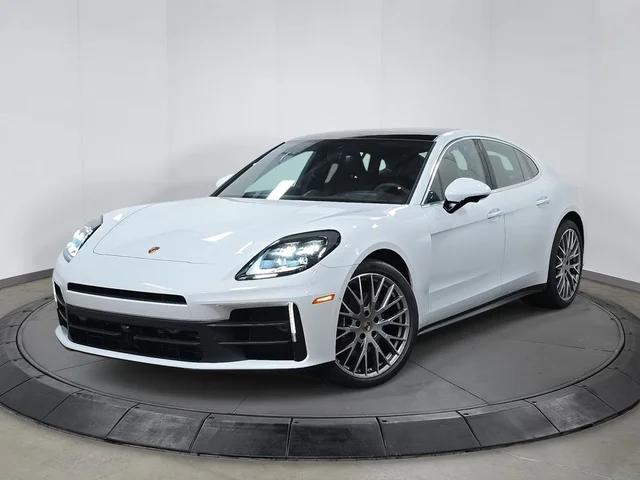 2025 Porsche Panamera 4