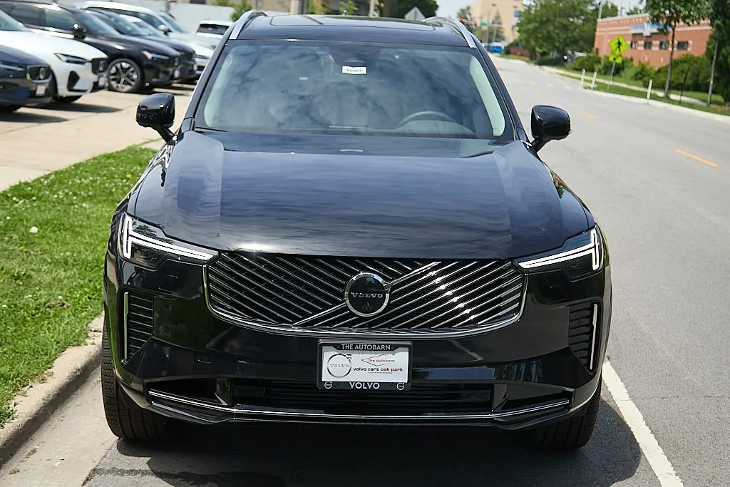 New 2026 Onyx Black Volvo Plus image 5