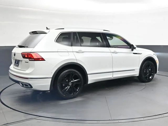 Used 2023 White Volkswagen 2.0T SEL R-Line image 4