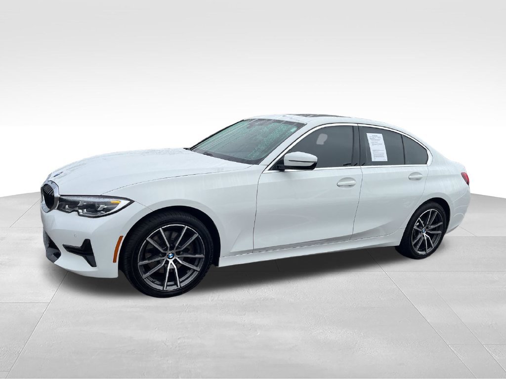 Used 2022 White BMW 330i xDrive image 2