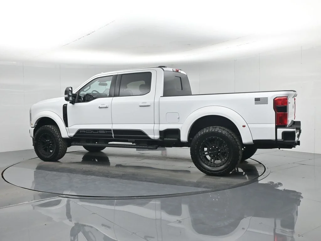 New 2026 Oxford White Ford Lariat image 7