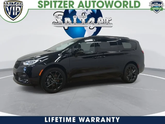2026 Chrysler Pacifica Limited - Photo 7